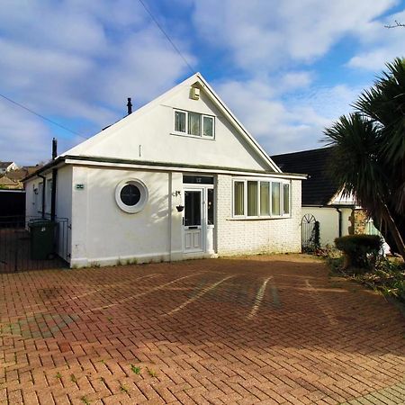 Becky'S Bungalow By Ty Sa -Spacious 4 Bed Bungalowカーディフ エクステリア 写真